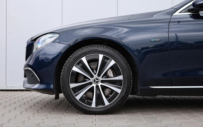 Mercedes-Benz Klasa E cena 132900 przebieg: 143500, rok produkcji 2019 z Wałbrzych małe 562